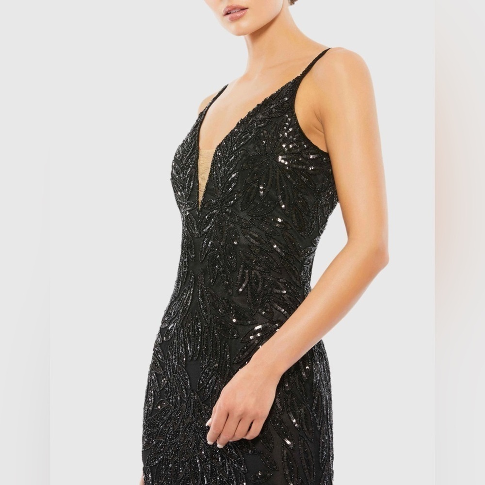 MAC DUGGAL 5107 NWT Embellished Leaf Evening Gown - Picture 3 of 5